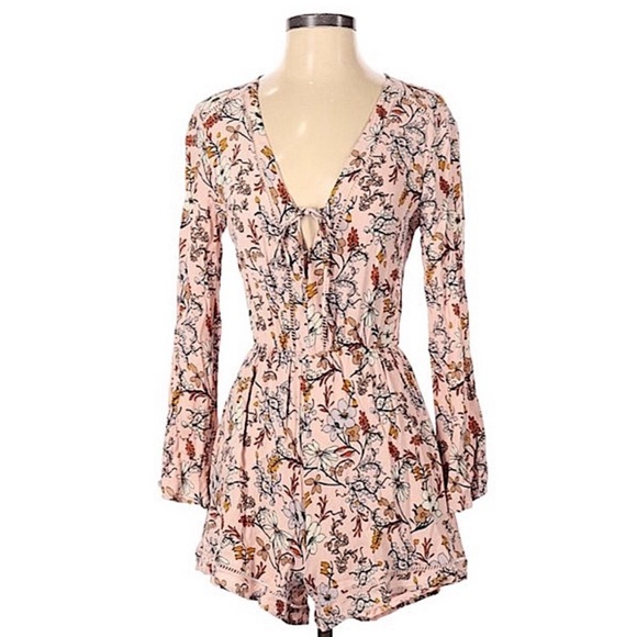 ASTR floral tie romper - Picture 1 of 5